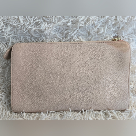 Tory Burch Crossbody - Picture 4 of 17